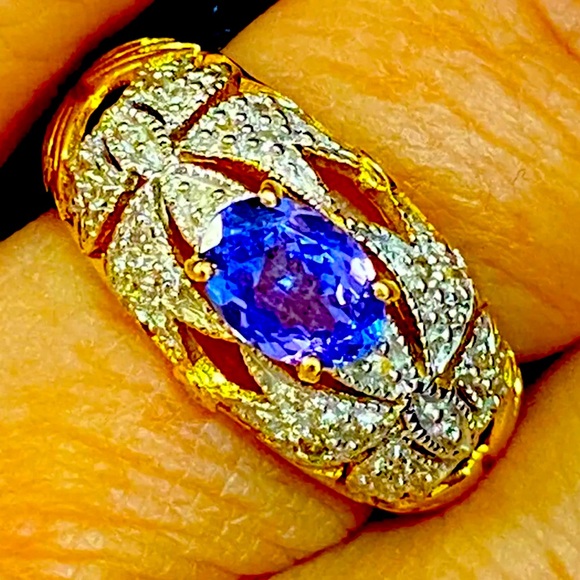 STUNNING 14K Gold Diamond Oval TANZANITE and Diamond Statement Ring Size 6! - Picture 13 of 16